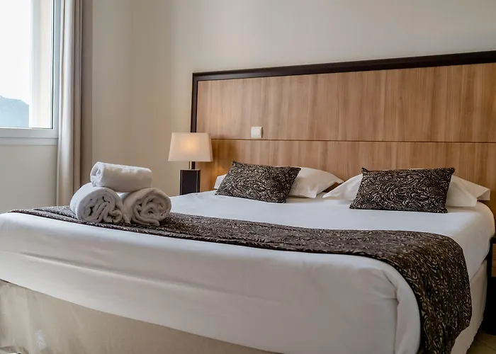 Hotel apartamentowy Salina Bay 4*