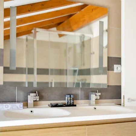 Hotel apartamentowy Salina Bay 4*