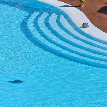 Salina Bay Aparthotel 2*