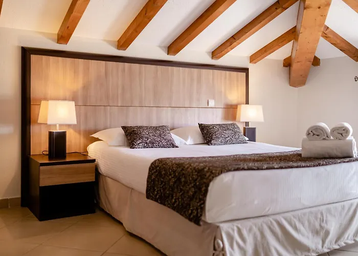 Salina Bay Aparthotel 4*