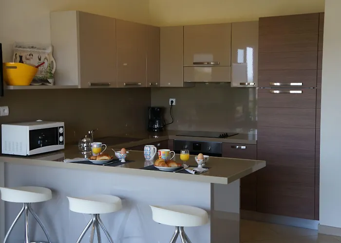 Aparthotel Salina Bay 4*